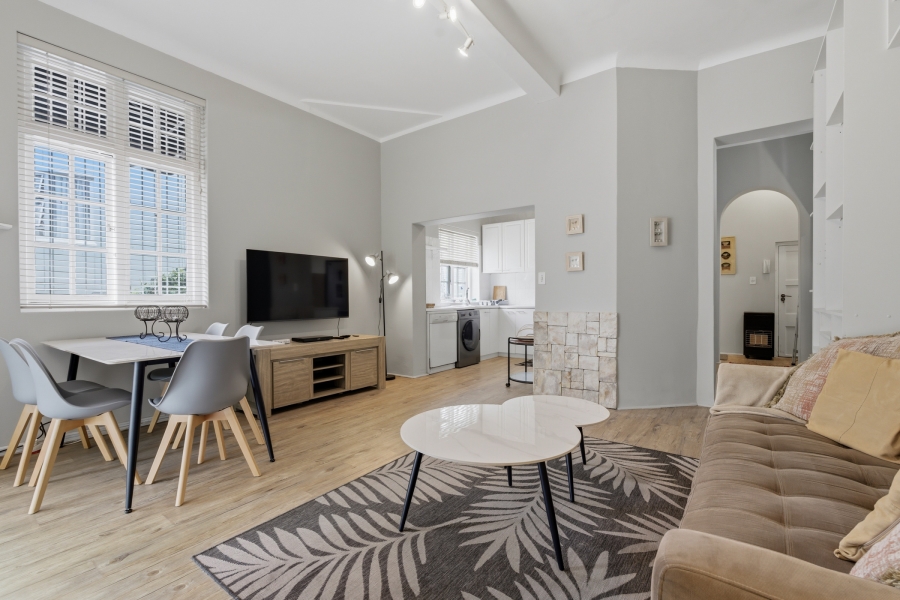 2 Bedroom Property for Sale in Sea Point Western Cape